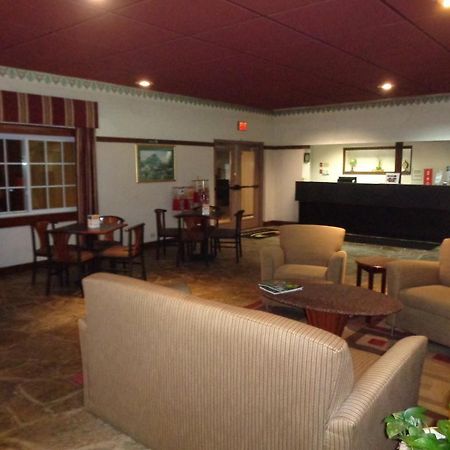 Econo Lodge Central Midland Luaran gambar