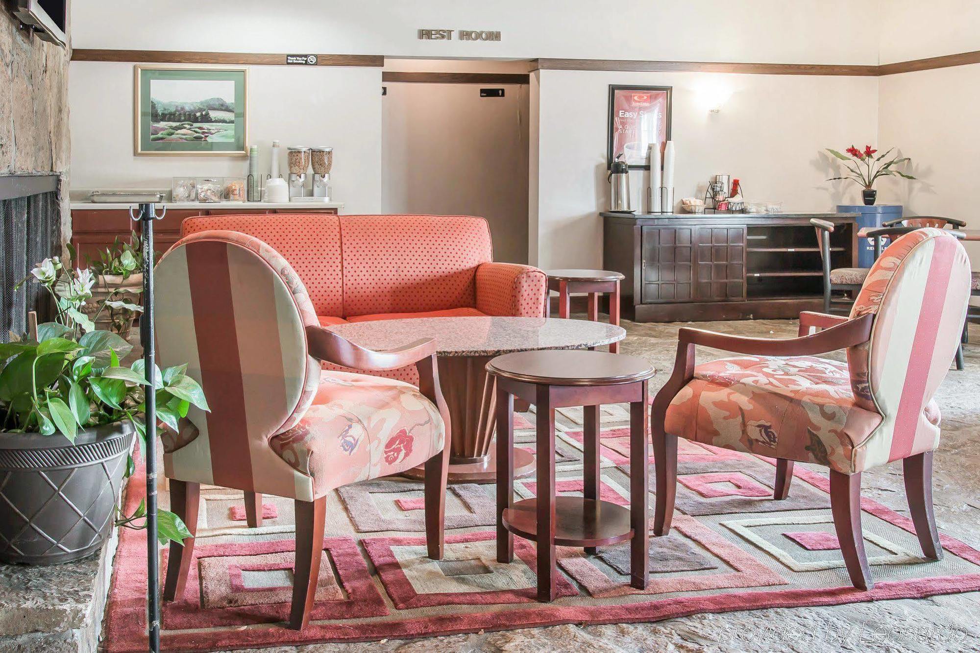 Econo Lodge Central Midland Luaran gambar